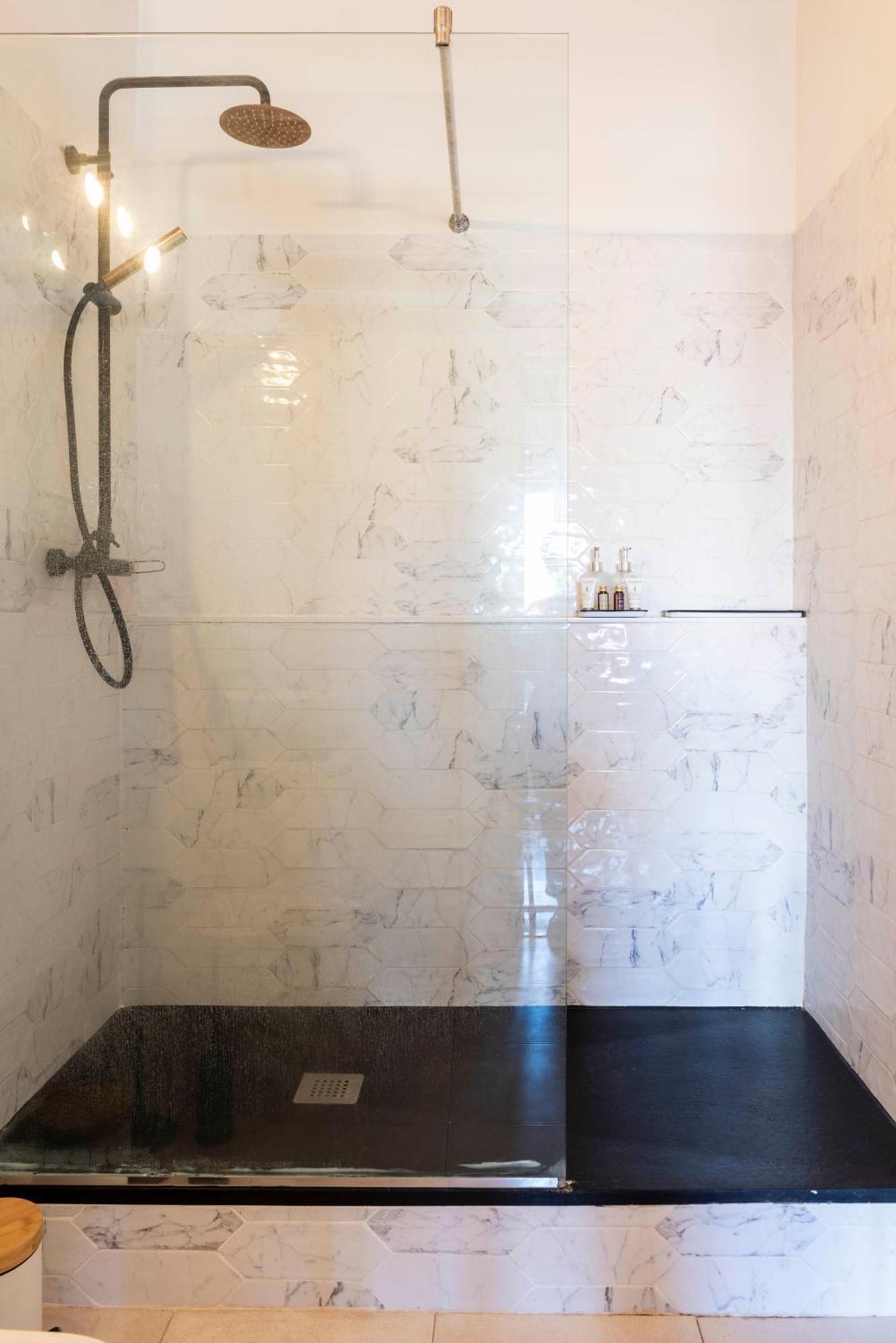 Enchanting 2 Bedroom Flat With Terrace Near Placa Espanya Барселона Экстерьер фото