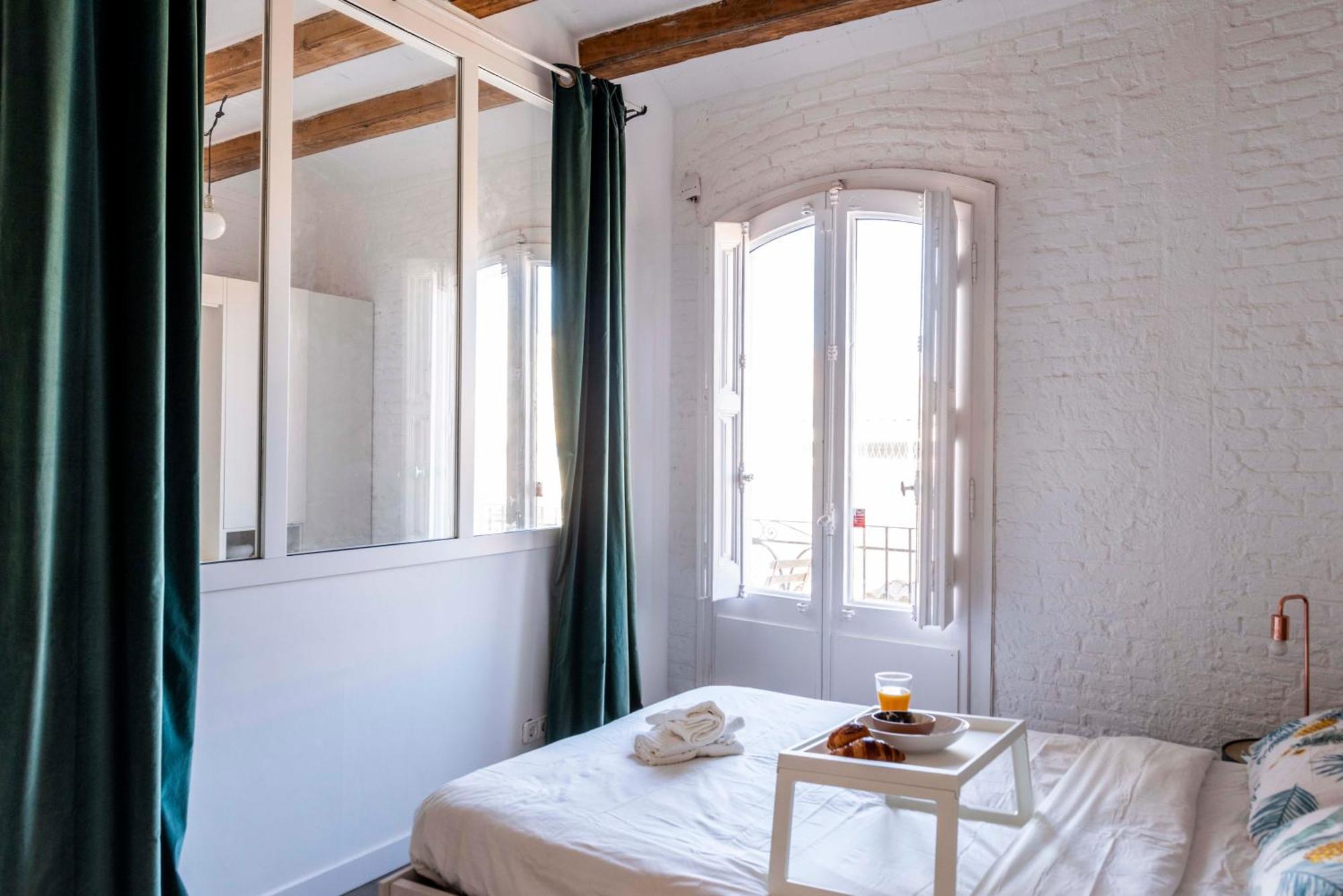 Enchanting 2 Bedroom Flat With Terrace Near Placa Espanya Барселона Экстерьер фото